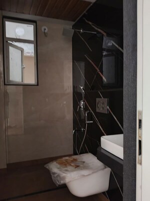 Staircase in 2.5 BHK Apartment at Gini Viviana, Balewadi – for Rent