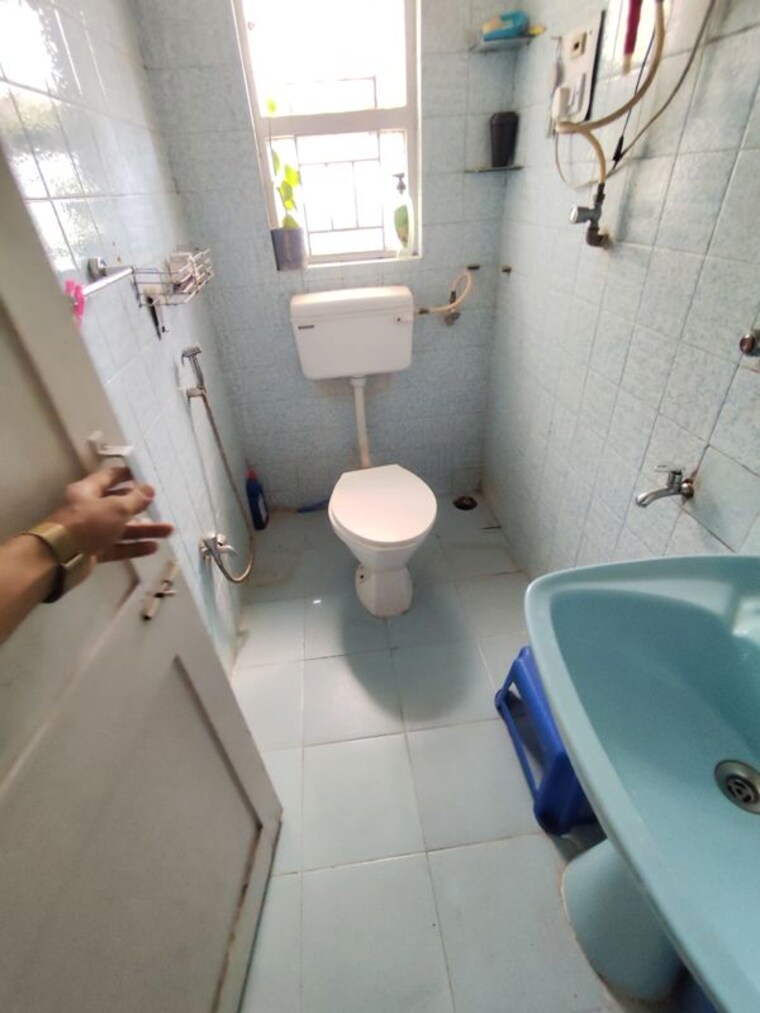 Bathroom, tivona-homes 3 Bedroom 1100 Sq.Ft. Apartment In Baner Pune 10632879