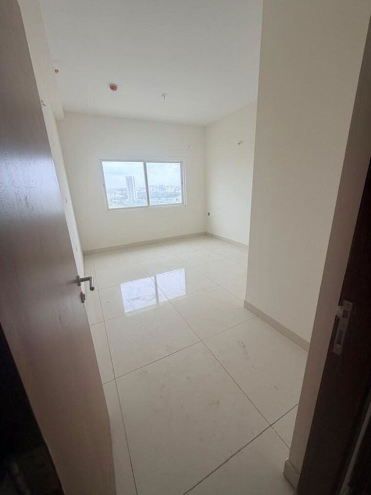 Bathroom, brigade-meadows 3 Bedroom 1100 Sq.Ft. Apartment In Kanakapura Road Bangalore 10632889