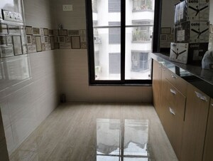 Room in 1 BHK Apartment at Prayag Heights, Dindoshi – for Rent