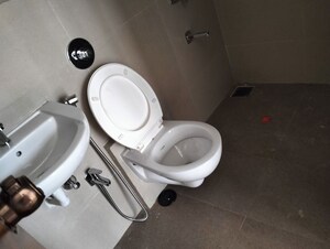 Bathroom in 1 BHK Apartment at Prayag Heights, Dindoshi – for Rent