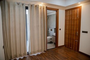 Building Lobby in 4 BHK Builder Floor at Suncity – for Sale