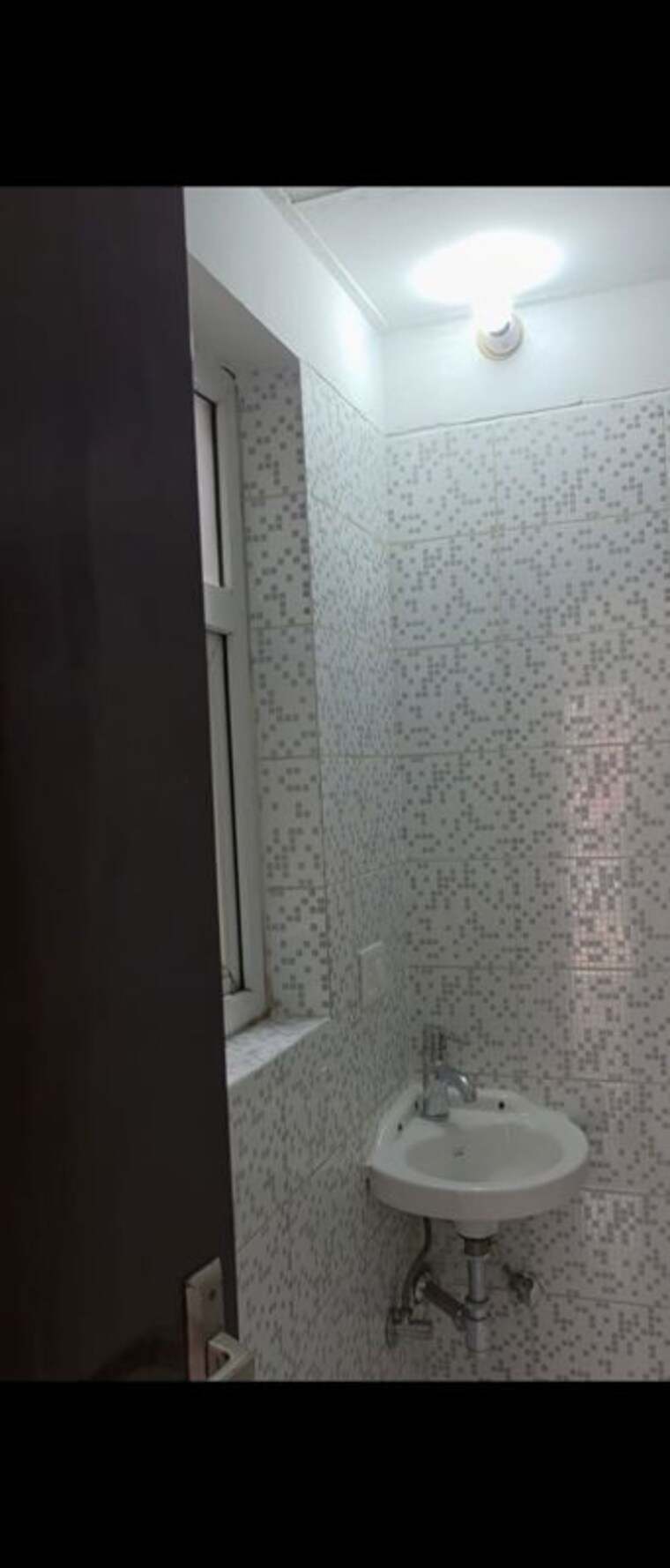 Bathroom, sector 85 3 Bedroom 180 Sq.Ft. Builder Floor In Sector 85 Faridabad 10632936