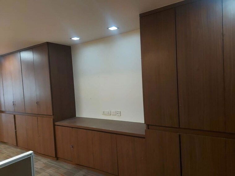 Room, mittal-chambers-nariman-point Commercial Office Space 3600 Sq.Ft. In Nariman Point Mumbai 10632937