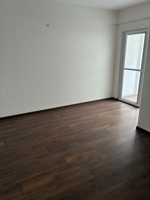 Room in 2.5 BHK Apartment at Cooke Town – for Rent