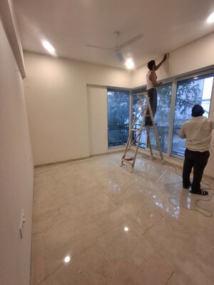 Bedroom in 4 BHK Apartment at Chembur – for Rent