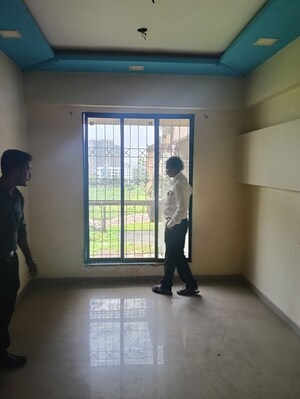 Room in 1 BHK Apartment at Parekh Nagar – for Rent