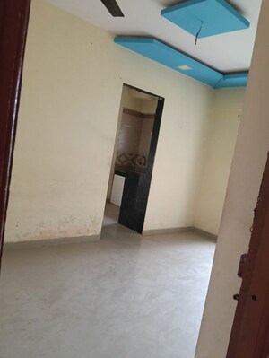 Room in 1 BHK Apartment at Parekh Nagar – for Rent