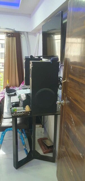 Furnished Amenities in 2 BHK Apartment at Gagangiri CHS Andheri, Andheri East – for Sale