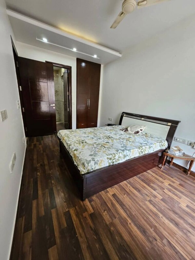 Bedroom, mohit-house 3 Bedroom 2500 Sq.Ft. Builder Floor In Sushant Lok I Gurgaon 10633006