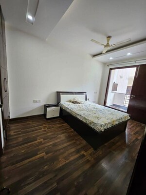 Bedroom in 3 BHK Builder Floor at Mohit House, Sushant Lok I – for Rent