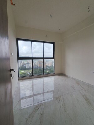 Bedroom in 3 BHK Apartment at Raymond The Address, Pokhran Road No Two – for Rent