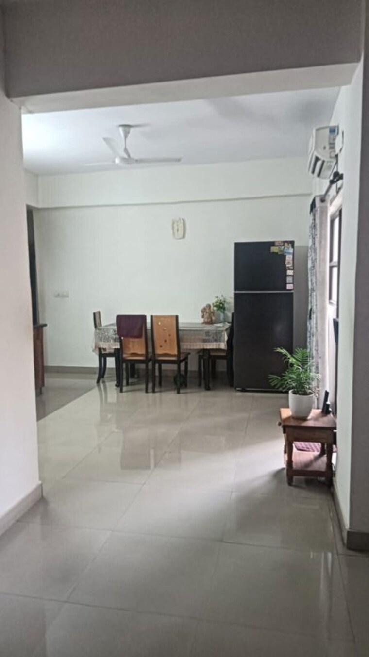 Living Room, ardee-city-palm-grove-heights 3.5 Bedroom 2600 Sq.Ft. Builder Floor In Sector 52 Gurgaon 10633041