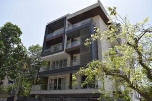 4 BHK Builder Floor – Exterior View View at Sushant Lok ii - for Rent