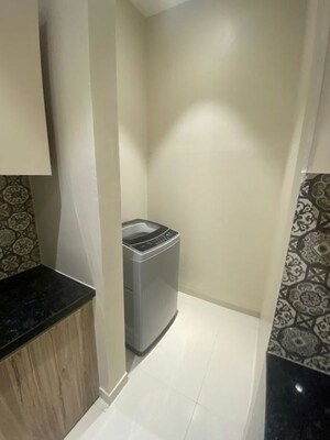 Team Area in 2 BHK Apartment at Siddha Sky, Sion – for Sale