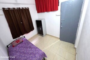 Bedroom in 1 BHK Independent House at Sainikwadi – for Rent