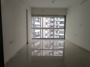 Room in 2 BHK Apartment at Godrej Central, Chembur – for Rent