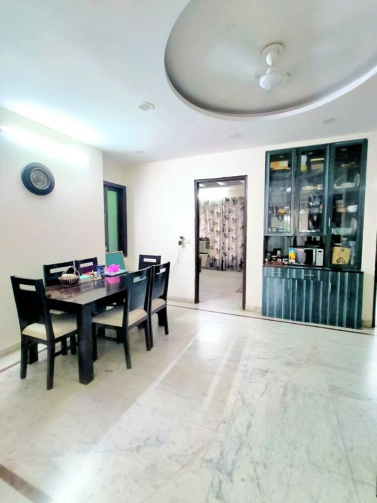  Parking, sector 52 3 Bedroom 2600 Sq.Ft. Builder Floor In Sector 52 Gurgaon 10633097