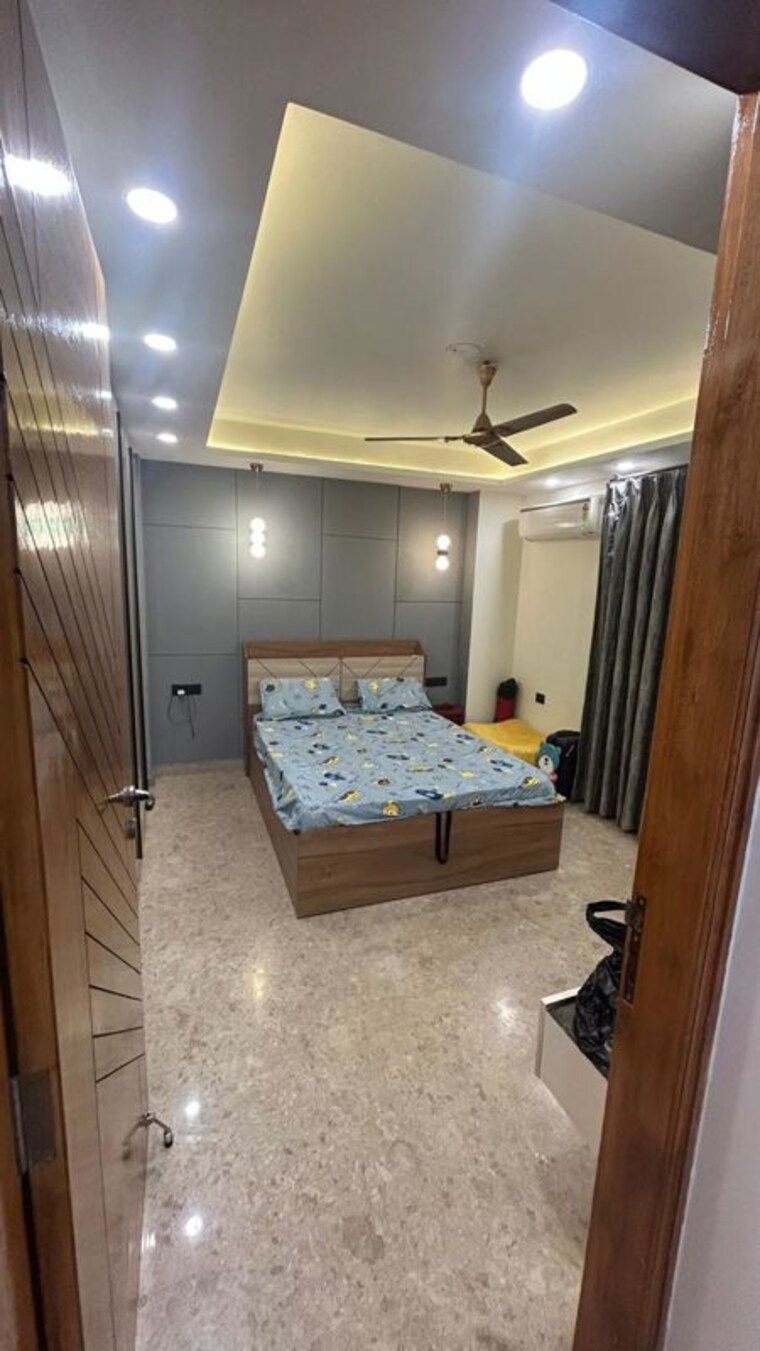 Bedroom, sushant lok i 3 Bedroom 215 Sq.Yd. Builder Floor In Sushant Lok I Gurgaon 10633073