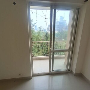 Room in 2.5 BHK Apartment at BPTP Park Prime, Sector 66 – for Rent