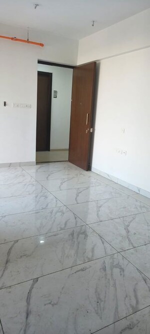 Room in 2 BHK Apartment at Raymond Ten X Habitat, Pokhran Road No Two – for Rent