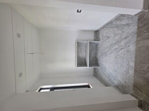 Building Lobby in 4 BHK Builder Floor at Sector 57 – for Rent