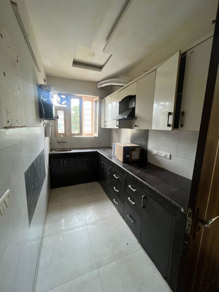 Kitchen, sector 47 3 Bedroom 170 Sq.Yd. Builder Floor In Sector 47 Gurgaon 10633169
