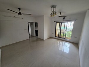 2 BHK Apartment For Rent in Cosmos Jewels, Ghodbunder Road