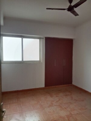 Room in 2 BHK Apartment at Saya Zion, Sector 4 Greater Noida – for Rent