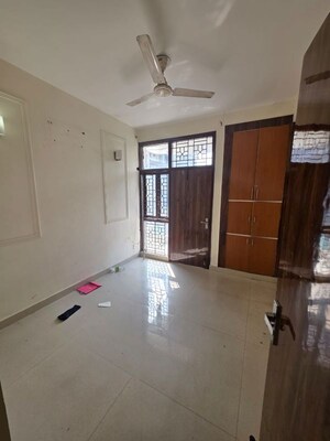 Room in 3 BHK Penthouse at Huda CGHS, Sector 56 – for Rent