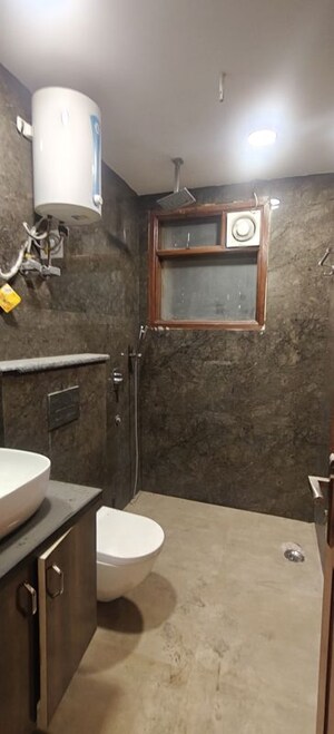 Furnished Amenities in 3.5 BHK Builder Floor at Shanti Kunj – for Sale