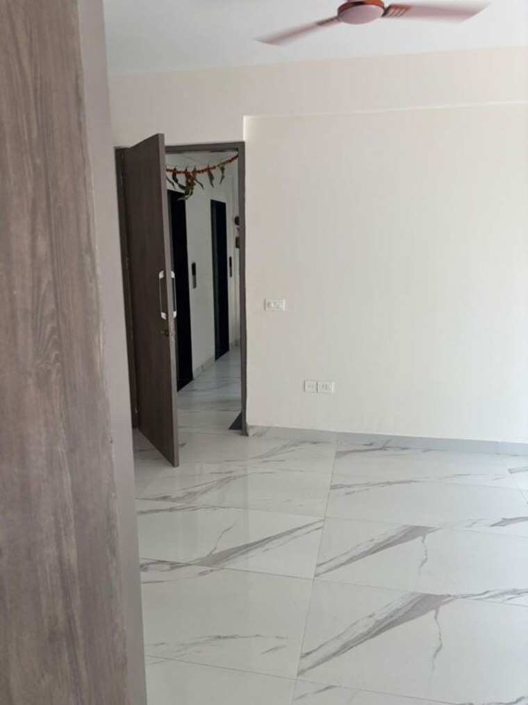 Room, signature-global-city 2 Bedroom 850 Sq.Ft. Apartment In Sector 37d Gurgaon 10633193