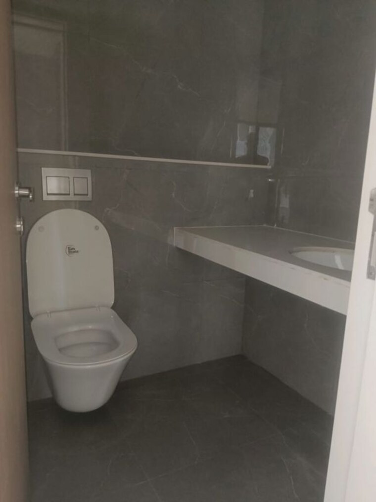 Bathroom, lodha-woods 2 Bedroom 760 Sq.Ft. Apartment In Kandivali East Mumbai 10633210