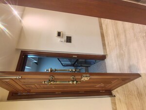 Furnished Amenities in 3 BHK Builder Floor at Shivalik Colony – for Rent