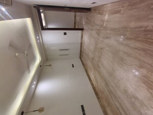 Furnished Amenities in 3 BHK Builder Floor at Shivalik Colony – for Rent