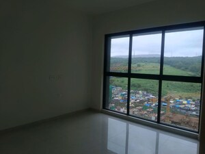 Room in 2 BHK Apartment at Lodha Woods, Kandivali East – for Sale