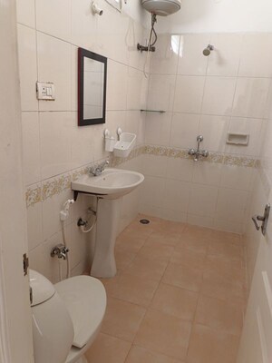 Bathroom in 5 BHK Independent House at Banjara Hills – for Rent