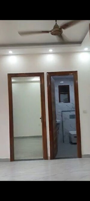 Building Lobby in 3 BHK Builder Floor at Pratap Vihar – for Sale