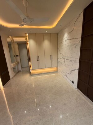 Building Lobby in 4 BHK Apartment at Royal Residency Mira Road, Mira Road – for Rent