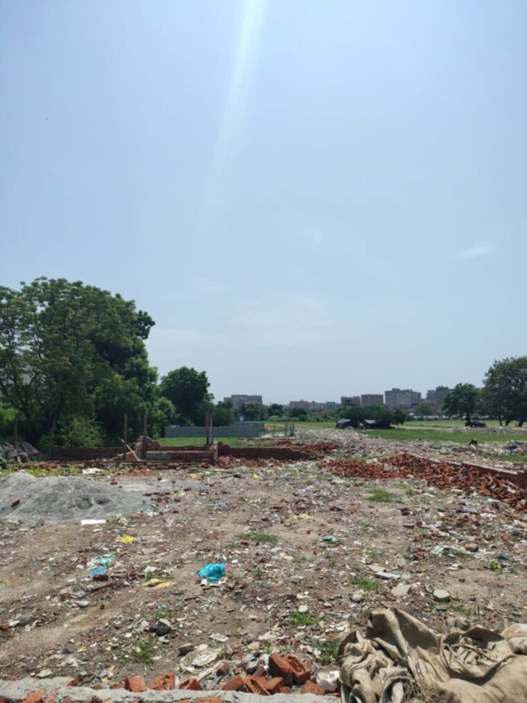 undefined, sector 49 Commercial Land 1200 Sq.Yd. In Sector 49 Noida 10633229