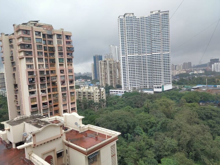 Exterior View, lokhandwala-highland 2 Bedroom 700 Sq.Ft. Apartment In Kandivali East Mumbai 10633235