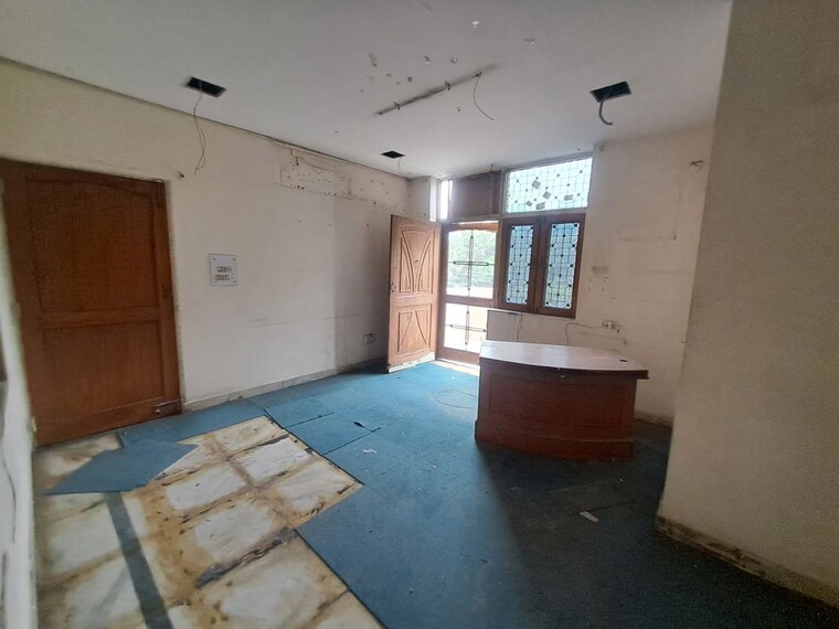 Living Room, sector 63 Commercial Warehouse 1600 Sq.Ft. In Sector 63 Noida 10632765