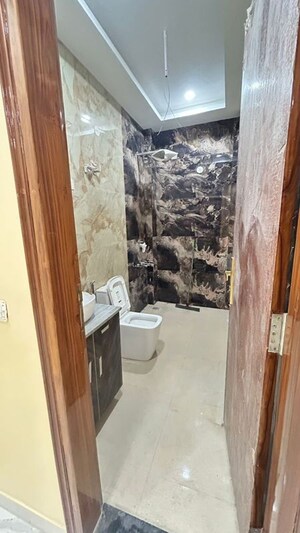Balcony in 6+ BHK Independent House at Sector 40 – for Sale