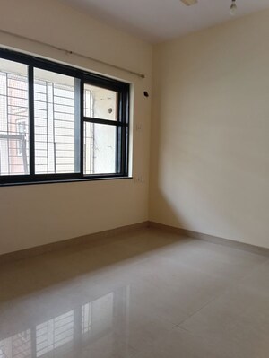 Room in 2 BHK Apartment at K Raheja Palm Court, Malad West – for Rent