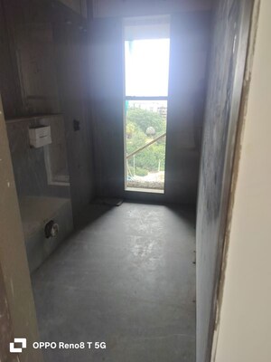 Room in 3 BHK Apartment at Bharat Auravistas, Andheri West – for Sale