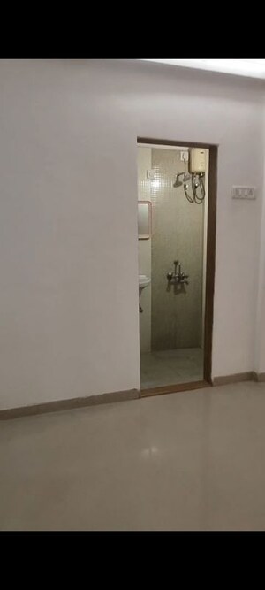 Room in 1 BHK Apartment at Shubham CHS Andheri West, Andheri West – for Sale