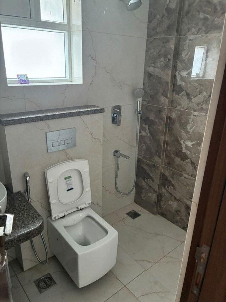 Bathroom, da-costa-square 2.5 Bedroom 1450 Sq.Ft. Apartment In Cooke Town Bangalore 10633285