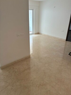 Room in 2.5 BHK Apartment at Da Costa Square, Cooke Town – for Rent