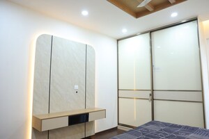 Room in 2 BHK Apartment at Purva Atmosphere, Thanisandra Main Road – for Rent