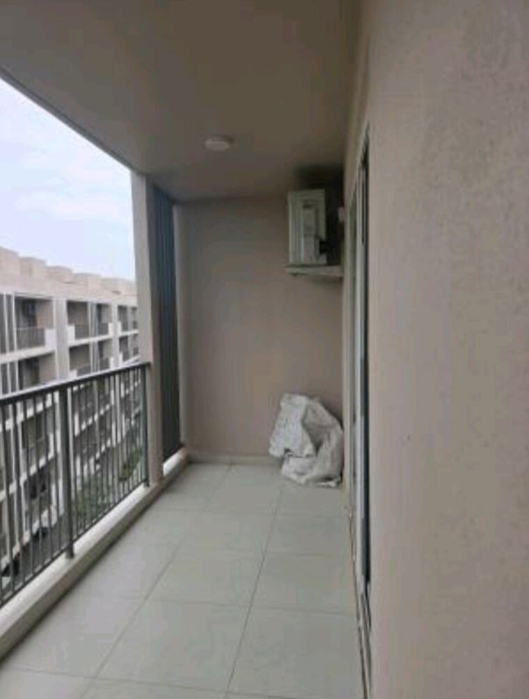 Balcony, dlf-gardencity-enclave 3 Bedroom 179 Sq.Yd. Builder Floor In Sector 93 Gurgaon 10633303